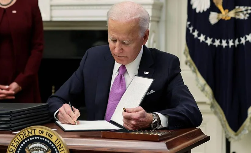 Biden, yeşil karttaki kısıtlamaları kaldırdı