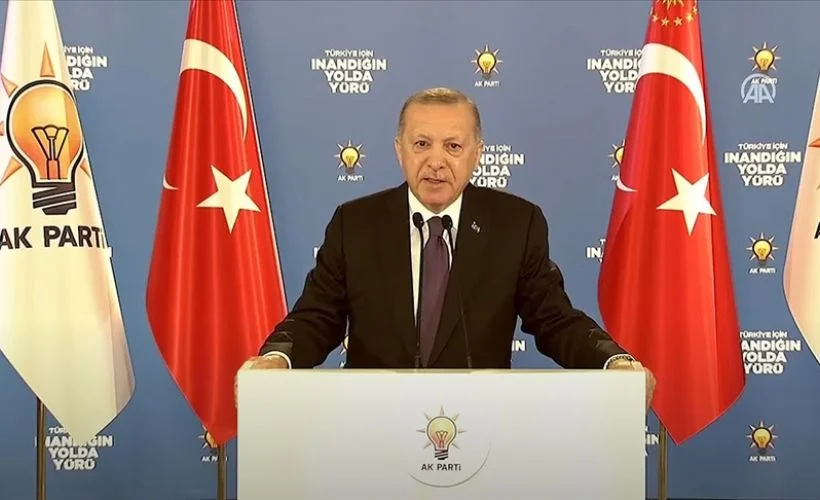 Cumhurbaşkanı Erdoğan: Parti içi kavgalardan AK Parti'yi mesul tutmak yüzsüzlüktür