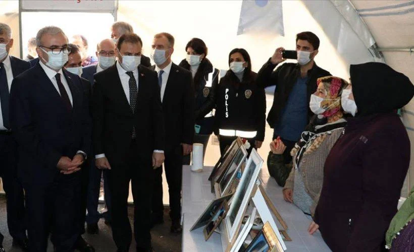 Diyarbakır annelerine destek ziyaretleri sürüyor