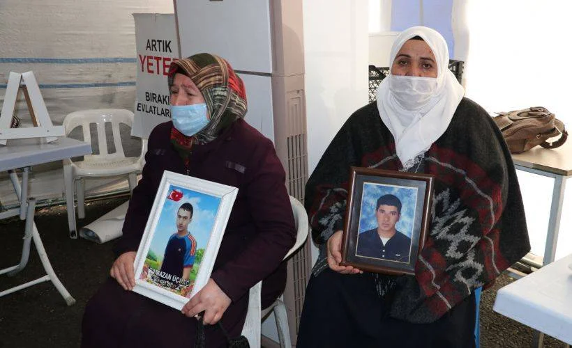 Diyarbakır annelerinin evlat nöbetine iki aile daha katıldı