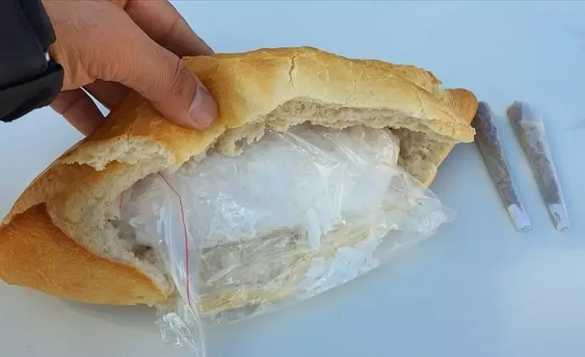 'Ekmek arası uyuşturucu zulası'