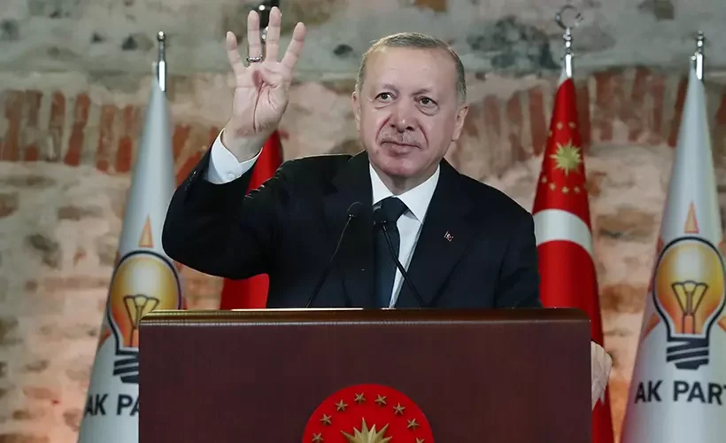Erdoğan: Batı dünyası aile kurumunu yıktığı için temellerinden sarsılıyor