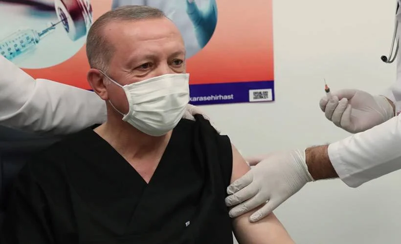 Erdoğan, Kovid-19 aşısının ikinci dozunu yaptırdı