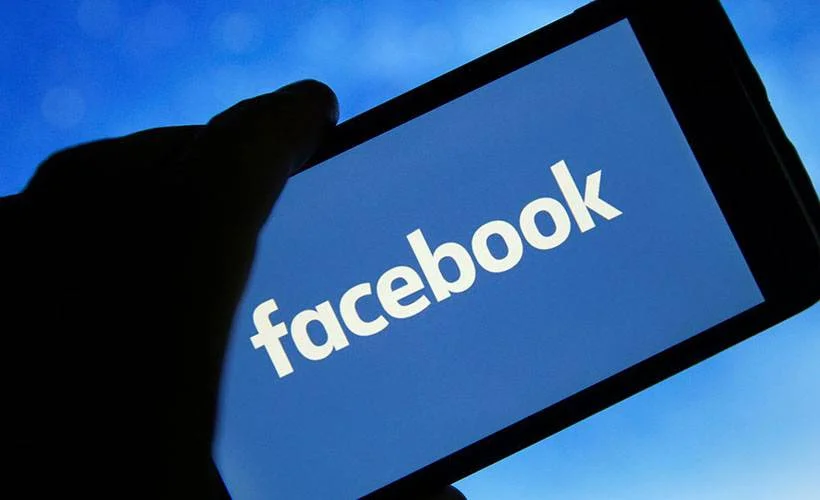 Facebook geri adım attı