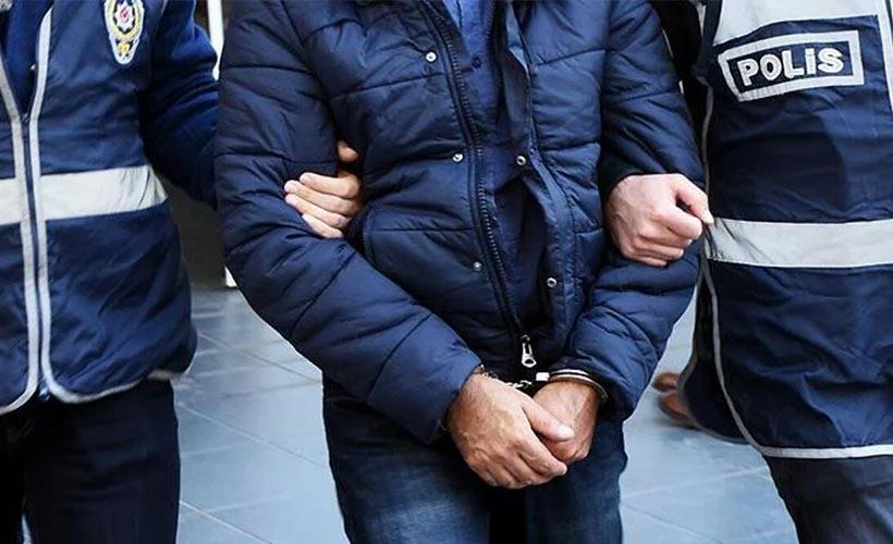 Gürültü yüzünden tartıştığı komşusunu öldüren zanlı tutuklandı