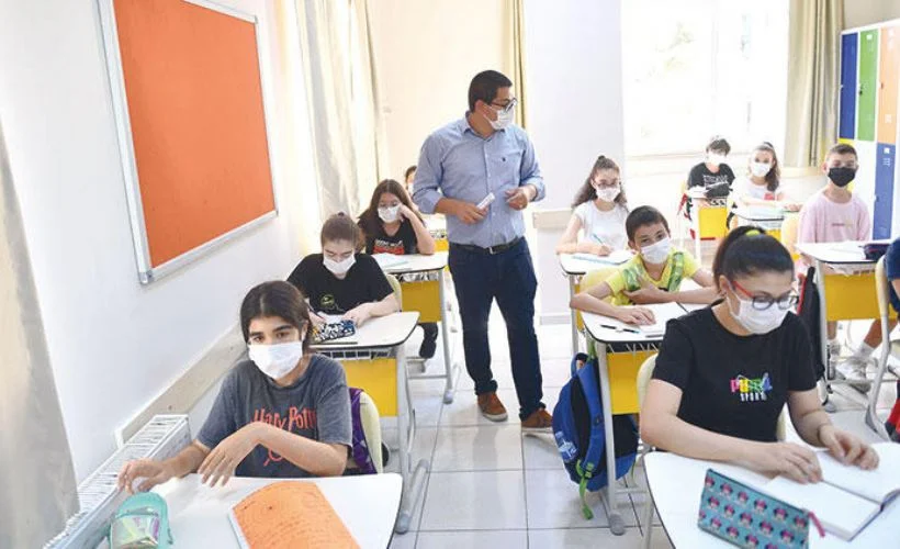 Hangi sınıflar 1 Mart'ta yüz yüze eğitime başlayacak? Lise ve ilkokul hangi sınıflar açılacak?