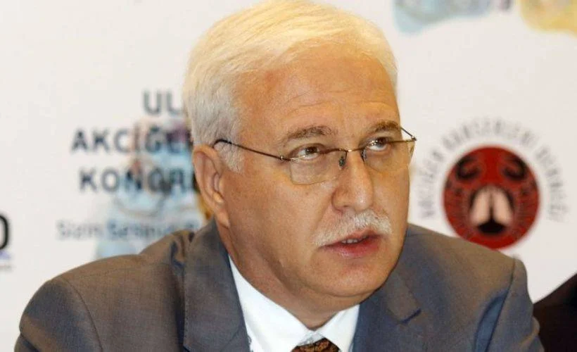Hibrit eğitime geçilecek mi? Bilim kurulu üyesinden 'okullar açılacak mı?' sorusuna yanıt