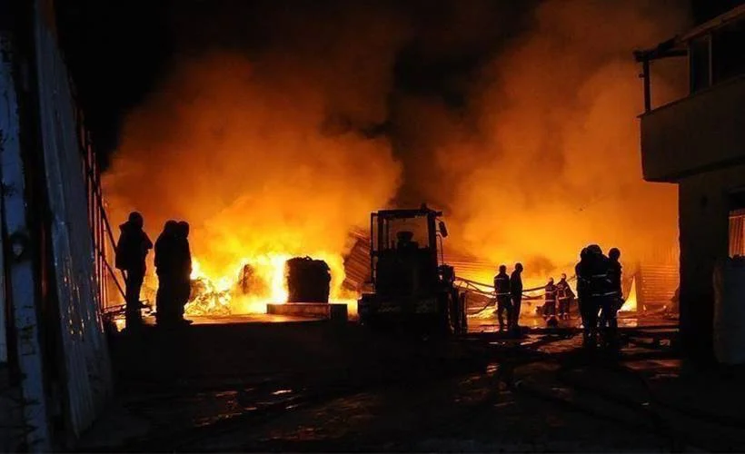 Hindistan'da havai fişek fabrikasında yangın: Ölü sayısı 19'a çıktı