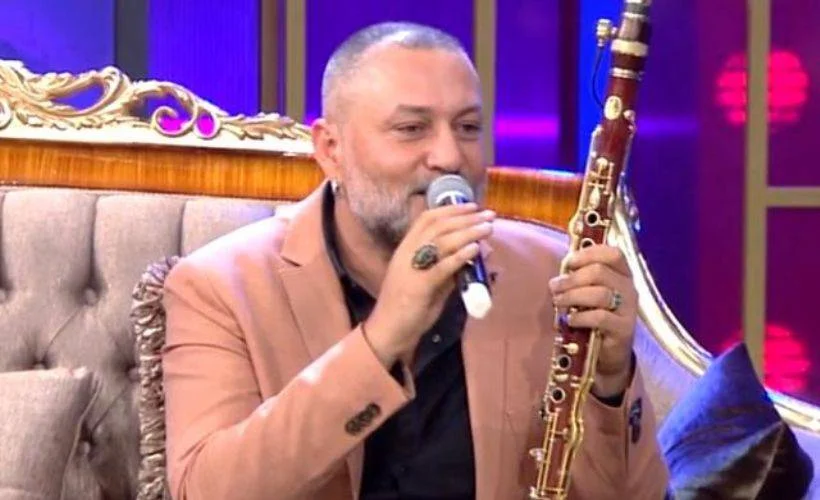 Hüsnü Şenlendirici kimdir, kaç yaşında?