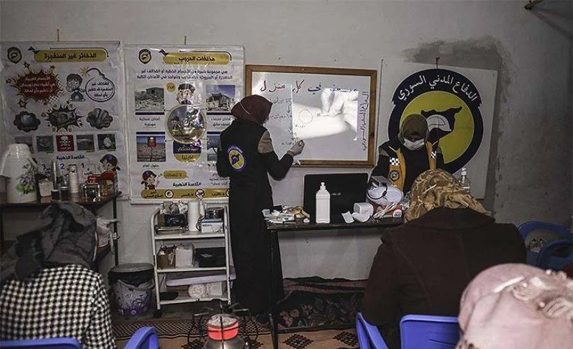 İdlib'de 'Her Evde Bir Sağlıkçı' projesi