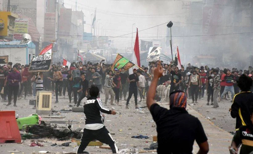 Irak'ta Vali karşıtı gösterilerde 3 ölü, 100'e yakın yaralı