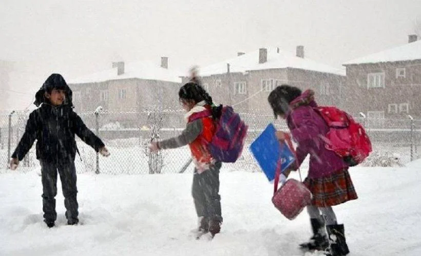 İstanbul'da 19 Şubat okullar tatil mi? İstanbul'da yarın (cuma) kar tatili var mı?