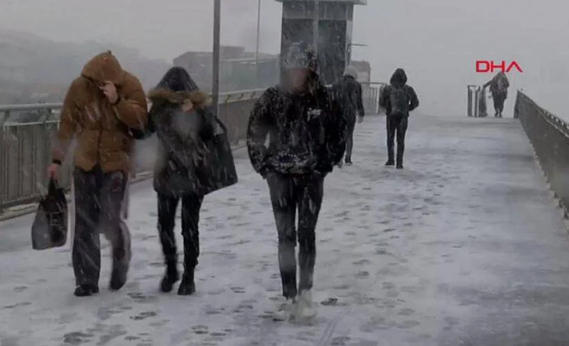 İstanbul'da kar yağışı başladı