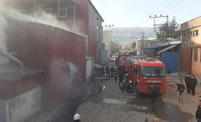 Kahramanmaraş'ta tekstil fabrikasında yangın