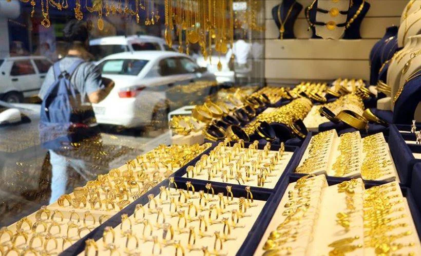 Kuyumcular saat kaçta açılıyor?