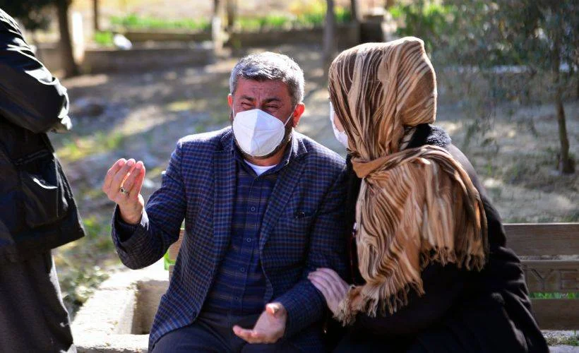 Mezarları tahrip edilen ikiz şehitlerin babası: Ahmet'imi, Mehmet'imi rahat bırakmıyor hainler