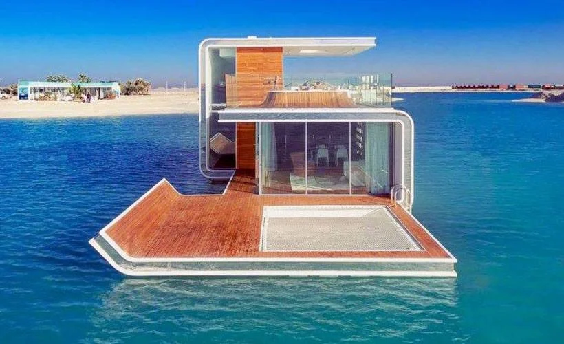 Multi milyarderler, Dubai'deki yüzen villalara akın ediyor