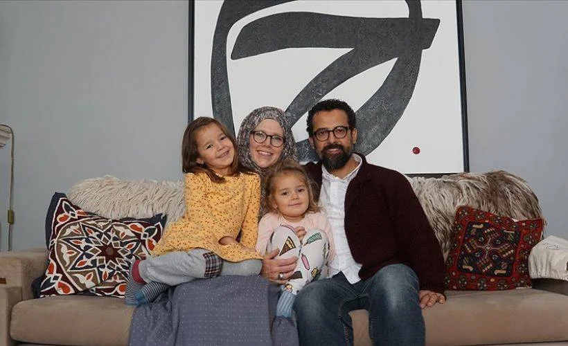 Müslüman olan Kanadalı anne 5 çocuğuyla sosyal medyada İslamiyet'i anlatıyor