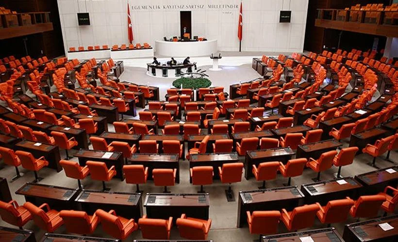 Osmanlı da parti kapattı mı?