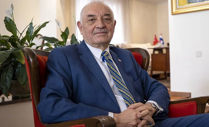 Paraguay'ın Ankara Büyükelçisi Türkçe öğreniyor
