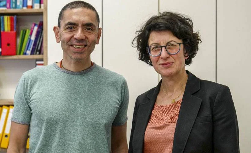 Prof. Dr. Şahin ve eşi Dr. Türeci'ye liyakat nişanı verilecek