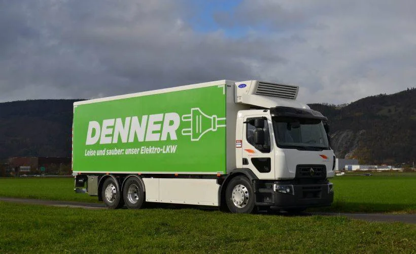 Renault Trucks D Wide Z.E. elektrikli kamyon, güneş panelleri ile donatıldı