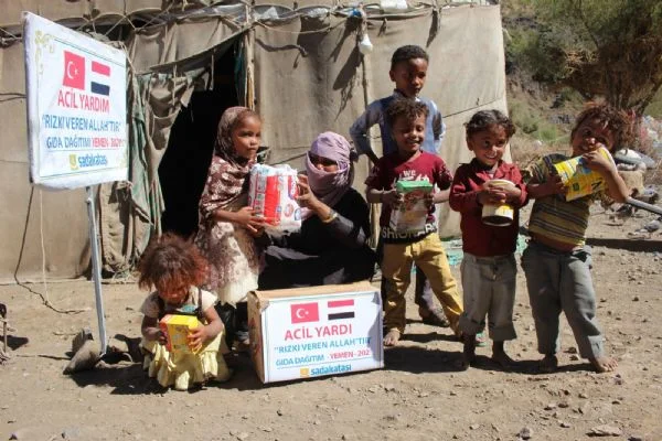 Sadakataşı Yemen'e acil yardım ulaştırıyor
