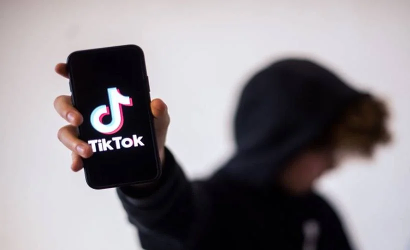 'Tik Tok çocuklar için uygunsuz'