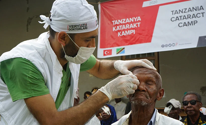 Yeryüzü Doktorları Derneği'nden 'Karanlıkta Kalana Işık Olunur' kampanyası