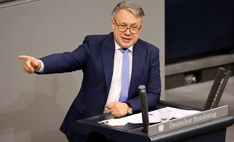 Yolsuzlukla suçlanan Alman vekilin dokunulmazlığı kaldırıldı