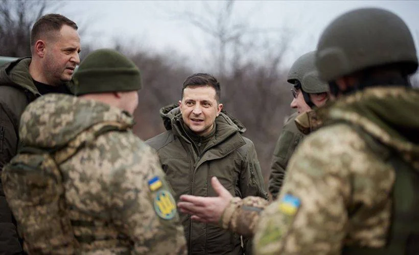 Zelenskiy, G7 ülkeleri büyükelçileriyle beraber Donbas cephesini ziyaret etti