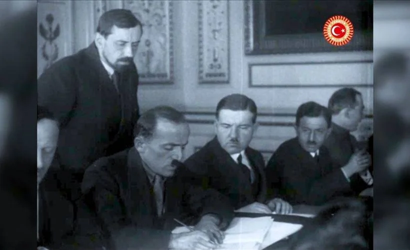 100 yıl önce Moskova Antlaşması'nın imzalandığı anları yansıtan görüntüler
