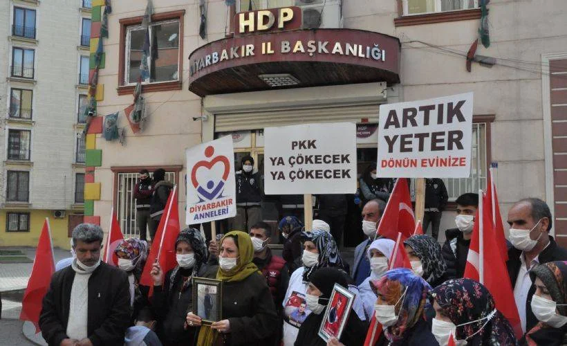 554'üncü günde evlat nöbetine katılan aile sayısı 214 oldu