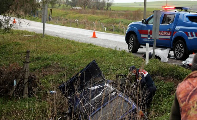 Balıkesir'de otomobil su kanalına düştü: 2 ölü