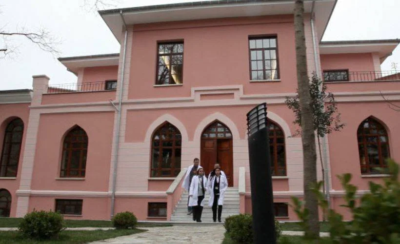 Bezmialem Hastanesi muayene ücretleri ne kadar? Bezmialem ücretli mi?
