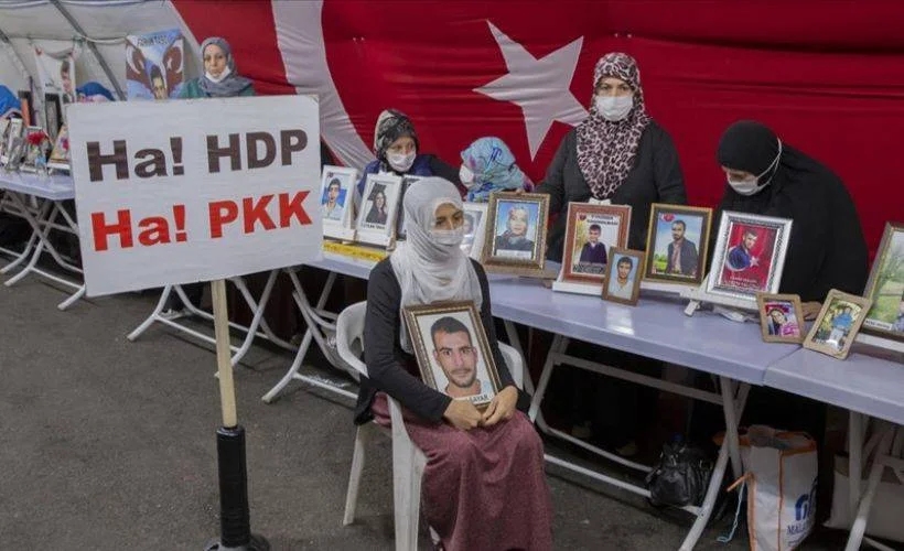 Bir anne daha 'evlat nöbeti'ne katıldı