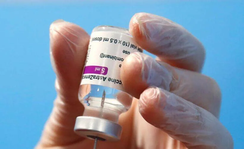Bir AstraZeneca skandalı daha... Hemşire komaya girdi