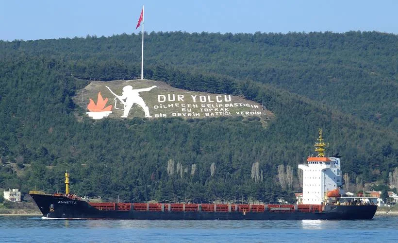 Çanakkale Boğazı transit gemi trafiğine tek yönlü kapatıldı
