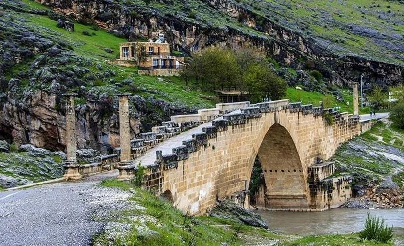 Cendere Köprüsü taht kavgasının kurbanı olmuş