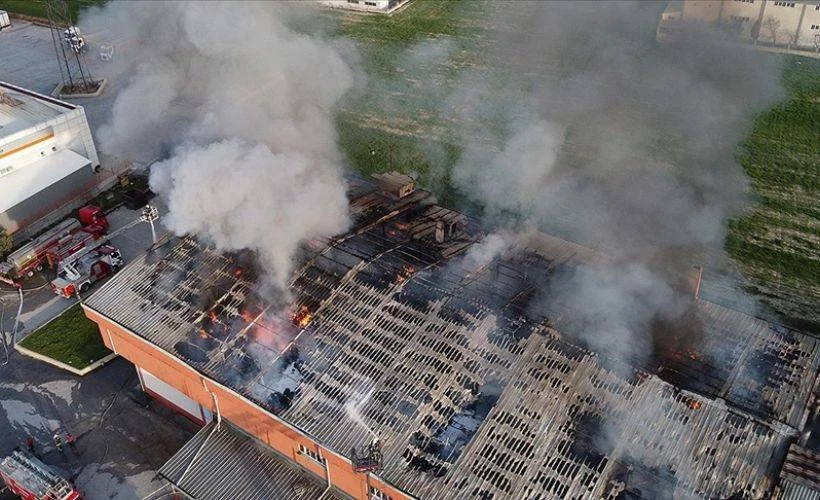 Denizli'de tekstil fabrikasında yangın çıktı