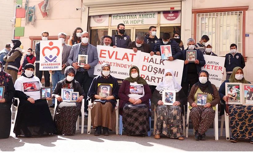 Diyarbakır Anneleri'nden CHP'li Özel'e tepki: Gelişinizi samimi bulmadık