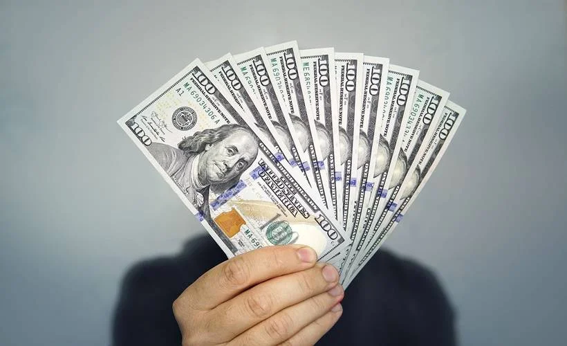 Dolar kime 'kur' yapıyor?