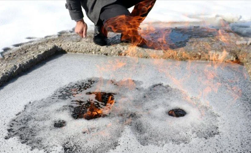 Erzurum'da yanan su vatandaşların ilgisini çekiyor