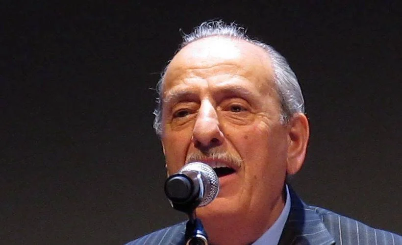 Erzurumlu sanatçı Mükerrem Kemertaş ve 'Hüma Kuşu' türküsünün hikâyesi