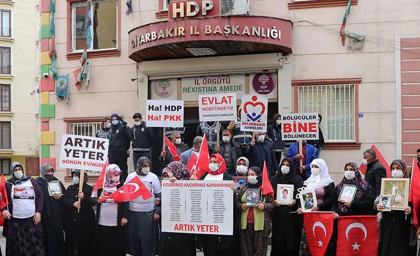 Evlat nöbetindeki anneler: HDP, 553 gündür sesimizi duymuyor