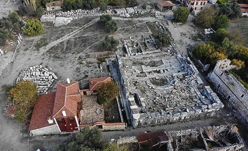 'Gladyatörler Şehri'nin meclis duvarında Osmanlı izleri!