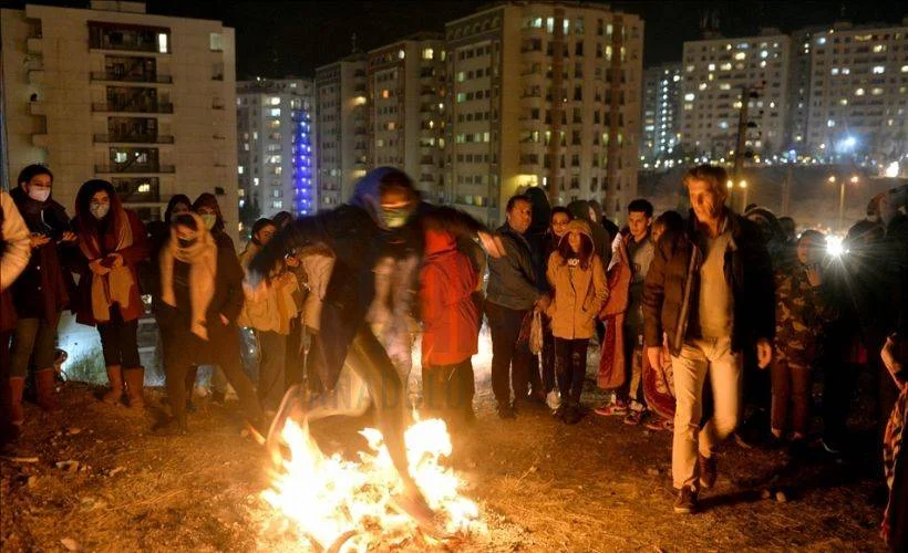 İran'da 'Çarşamba Suri' kutlamalarında 8 ölü, yüzlerce yaralı