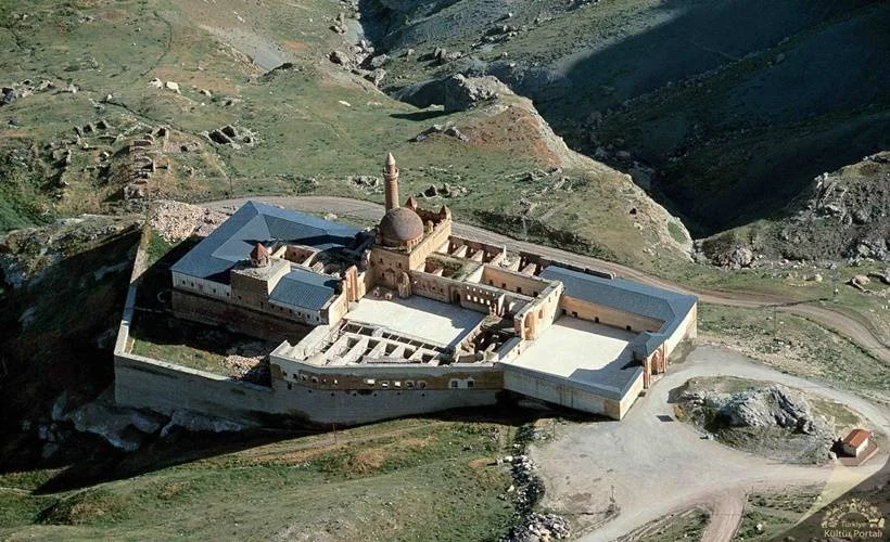İshak Paşa'nın yapımı 99 yıl sürmüş