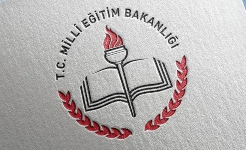 İzmir'de başörtülü öğrenciyi okula almadığı iddia edilen ilkokul yöneticisi ve öğretmen açığa alındı