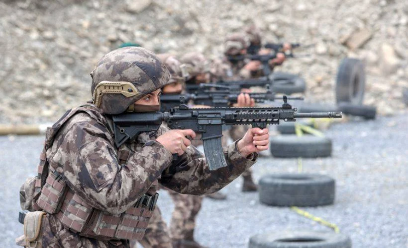 Kadın özel harekatçılar Hakkari'de PKK'nın korkulu rüyası oldu